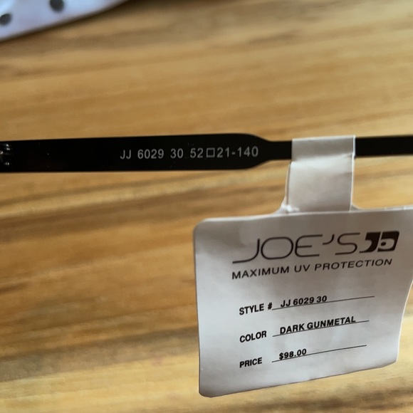 Joe’s Jeans Metallic Gunmetal Square Sunglasses - Picture 6 of 7